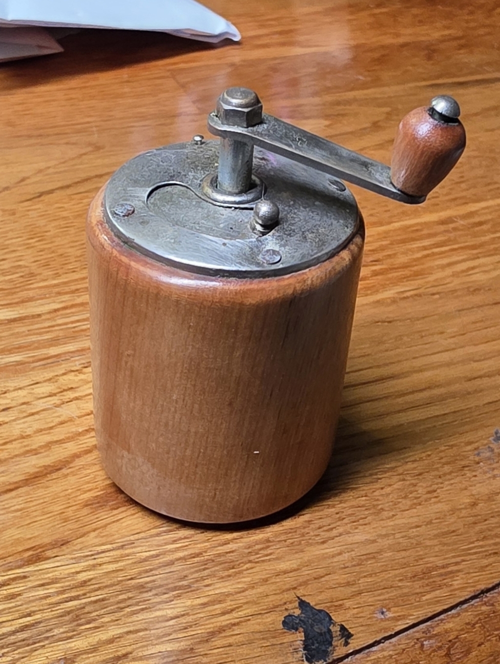 Source Unknown Wooden Hand Crank Pepper Mill Grinder with Metal Top
